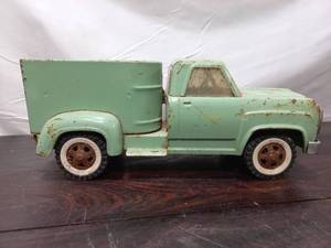 lot 15 image: Tonka Truck