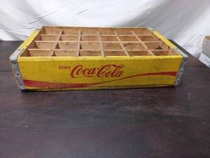 lot 28 image: Coca-Cola Box  No. 1