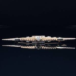 Retro Sleek Engraved Etched Wing Brooch Straight Pin in Two-Tone Yellow & White Gold 333 Stamp