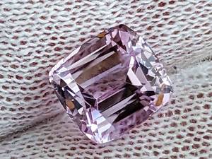 8.90 Carat Natural Soft Pink Kunzite Gemstone