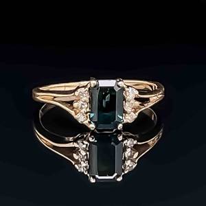 Rectangular Blue Sapphire & Diamond Cocktail Split Ring in Yellow Gold