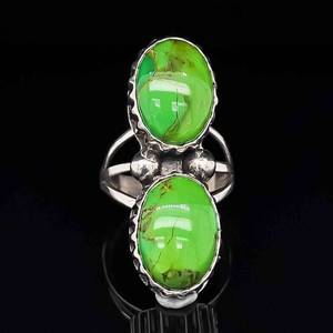 Brilliant Running Bear Stamped Mohave Green Turquoise Southwest Estate Ring