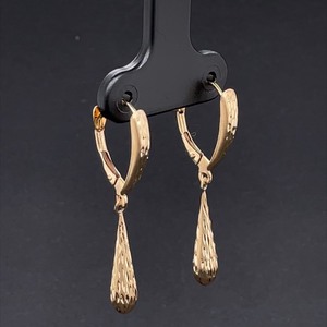 14K Gold Diamond Cut Teardrop Dangles Earrings, Comfortable Elegance for Everyday