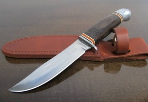 lot 54 image: Excellent Vintage SHARP Fixed Blade Hunting Knife