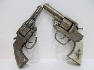 lot 87 image: 2 Old Vintage Kilgore Lone Ranger etc Six Shooter Cap Guns