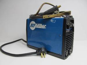 lot 97 image: MILLER CST 280 Welder