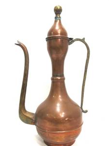 lot 116 image: Large Vintage Middle Eastern Copper TeaWater Kettle or Pitcher