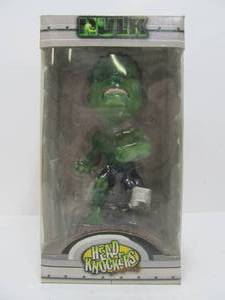 lot 122 image: INCREDIBLE HULK Head Knockers Figure 