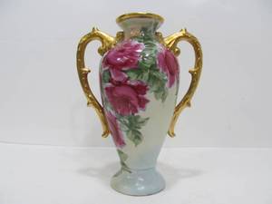 lot 132 image: Vintage Hand Painted Flowers Porcelain Double Handle Vase 9