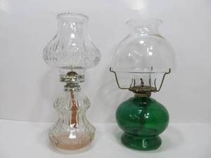 lot 198 image: Pair of Vintage Oil Lamps