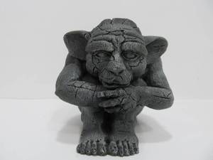 lot 167 image: Sitting Gargoyle Gothic Decor Resin United Design Corp 6