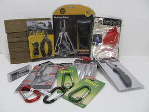 lot 215 image: Lot of New CampingOutdoorHunting Items