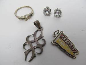 lot 188 image: Group of Sterling Silver Items Including Pendant, Earrings etc