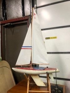 lot 289 image: Large Working RC Pond or Lake Boat