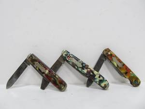 lot 301 image: Lot of Antique KENT Colorful Celluloid Handled Pocket Knives