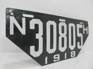 lot 305 image: Large Old Antique Dark Green New Hampshire 1918 Porcelain Visitors License Plate