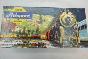 Athearn HO scale train cars