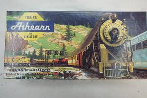 Athearn HO scale train cars