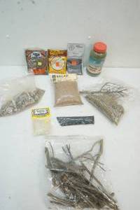 train decorating supplies