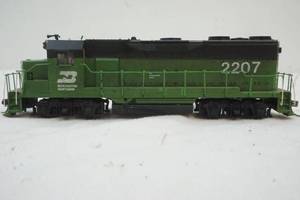 HO scale train engine