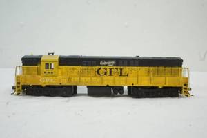 HO scale train engine