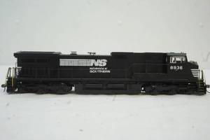 HO scale train engine