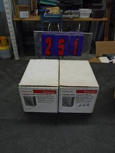 lot 251 image: Qty of 2 Honeywell C8148J-1009 relays. As shown.