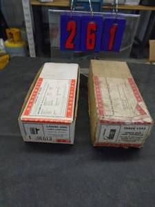 lot 261 image: Honeywell # T991A1343 remote temp L4069A1060 limit control. As shown.