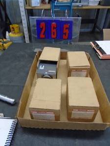 lot 265 image: Qty of 4 Honeywell PA404A1025 pressure switches. As shown.
