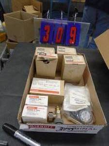 lot 309 image: Honeywell radiator valves. As shown.
