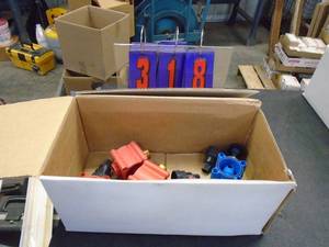 lot 318 image: Box of return blocks. As shown.