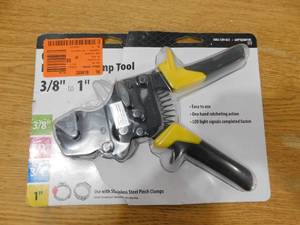 lot 36 image: Apollo 38 in. to 1 in. 1-Hand PEX-B Pinch Clamp Tool