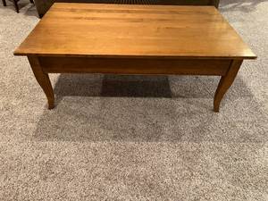 lot 3 image: Ethan Allen Coffee Table