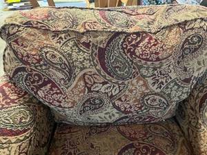 lot 2 image: Brown and Red Paisley Patterned Arm Chair Located in Garage