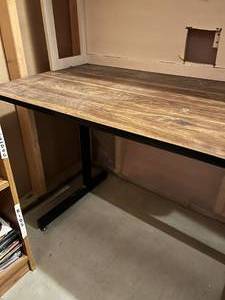 lot 27 image: Wooden Desk with White Organizer Attachment