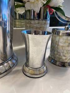lot 49 image: Silver-Colored Bathroom Accessory Lot