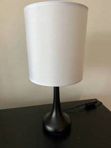 lot 50 image: Set of 2 Matching Black Lamps with White Shades