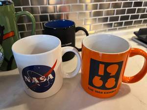 lot 91 image: Lot of 11 Assorted Mugs, 2 Starbucks Cups, 1 Glass