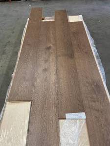 458 SF of Premium Engineered Hardwood Flooring 9x81 - Marina Oak - CB10
