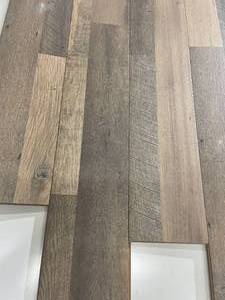 454 SF of Water Resistant Laminate Flooring 7.5x54 - WW