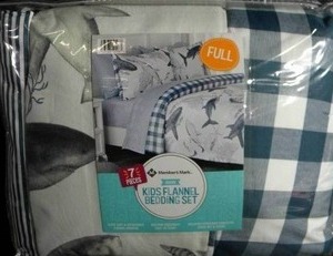 lot 124 image: Members Mark Shark Kids Full Size Flannel Bedding Set ((Reversible))