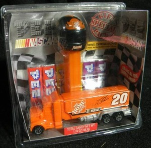lot 223 image: New Nascar Tony Stewart Pez Dispenser Special Gift Pack The Home Depot