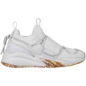 lot 118 image: New Champion Womens XG Reveal Sneaker Size 8