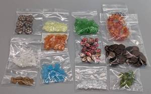 lot 41 image: Glass Flower and Leaf Beads
