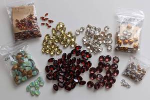 lot 58 image: Assorted Shapes and Colored Loose Crystals