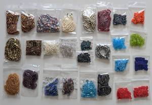 lot 114 image: Asian Czech Glass SquareCube and Pillow Beads