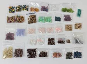 lot 142 image: Assorted Packs of Czech Glass Beads - Item Halted