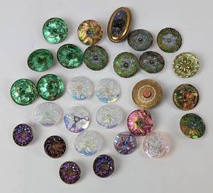 lot 144 image: Colorful Czech Glass Buttons - Item Halted