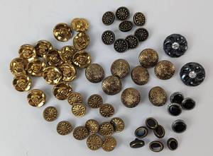 lot 145 image: Black and Gold Czech Glass Buttons - Item Halted