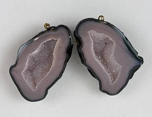 lot 149 image: Polished Geode Halves